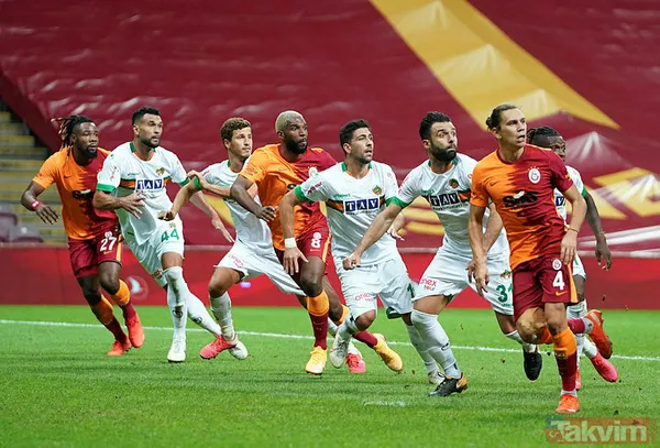 Terim, Bu Futbolcuların Yerine Linnes, Saracchi Ve Emre Akbaba, Emre Kılınç, Babel Ve Falcao'yu Tercih Etti.