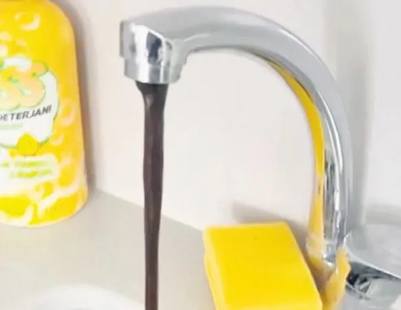 Türkiye’nin en pahalı suyunu satıp çamur akıttılar: Tekirdağlılar CHP’li belediyeye isyan etti