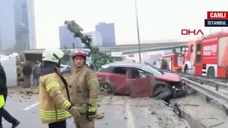 Son dakika: Basın Ekspres yolunda kaza!