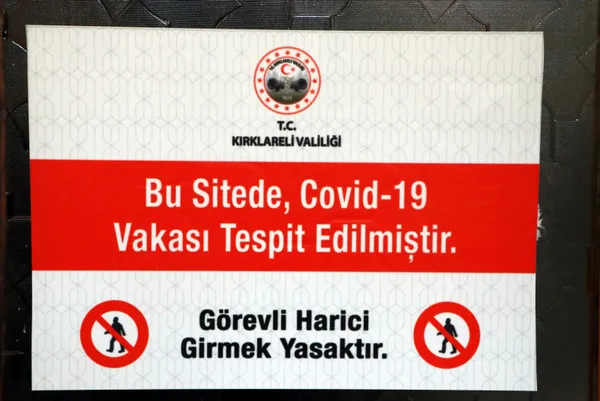 son-dakika-kirklarelinde-koronavirus-testi-pozitif-cikanlarin-veya-bu-kisilerle-temasli-olanlarin-yasadigi-binalara-uyari-levhasi-asiliyor-1605612351830.jpg