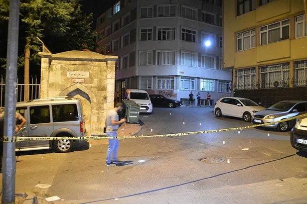 İstanbul Fatih'te korkunç olay! Sokak ortasında 18 yaşındaki bir genç öldürüldü-4