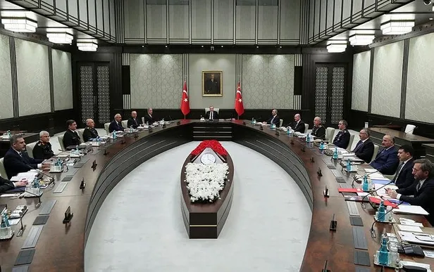 baskan-recep-tayyip-erdogan-liderligindeki-milli-guvenlik-kurulu-sona-erdi-ekonomi-vurgusu-1637856740027.jpeg Başkan Recep Tayyip Erdoğan liderliğindeki Milli Güvenlik Kurulu sona erdi! Ekonomi vurgusu...-3