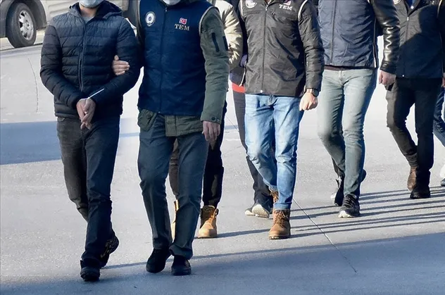 PKK/KCK'ya bir darbe daha! 16 gözaltı