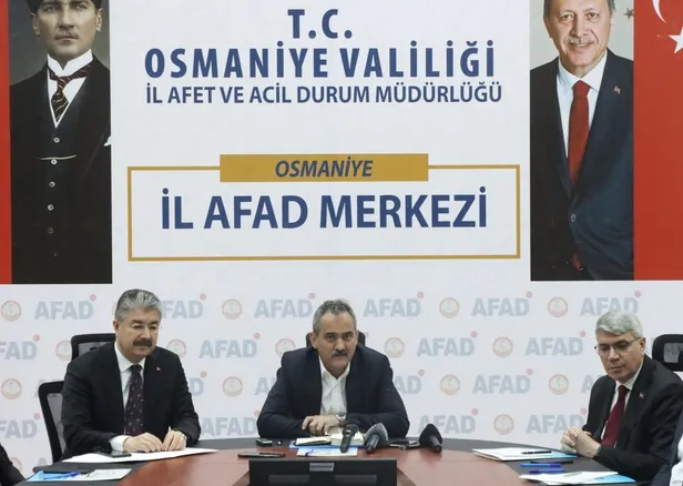 Bakan Özer'den Osmaniye'deki Afet Koordinasyon Merkezi'nde önemli açıklamalar: "25 bin 883 öğrenci kentlerine geri dönmeye başladı"-6