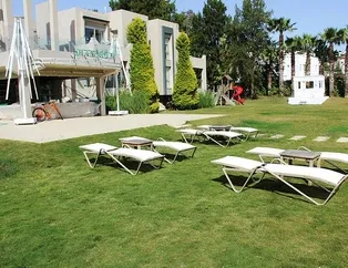 Şezlonglara sosyal mesafe