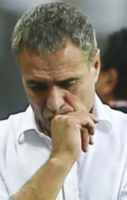 Trabzonspor'da beklenen ayrılık gerçekleşti