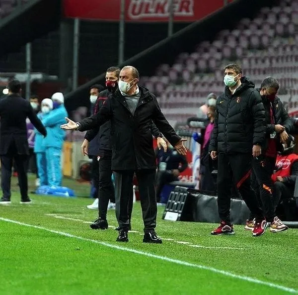 Galatasaray'ın teknik patronu Fatih Terim, hakemleri hedef aldı-4