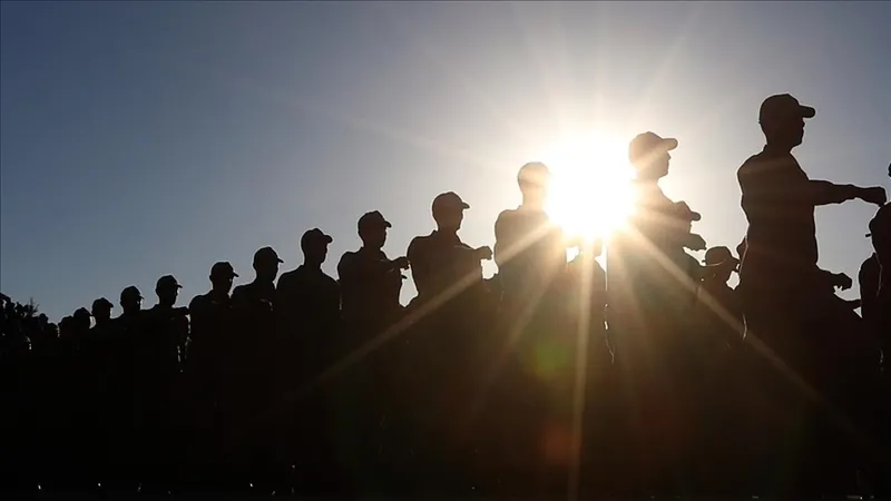 TSK personeline ilişkin kanun teklifi komisyonda kabul edildi! TV'lerde elde çubuk dilde nutuk devrine son | TSK personel atama, tazminat, sınav...-5