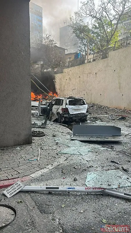 İsrail-İran savaşının 7. gününde Tel Aviv'de büyük yıkım! Kubbe yine delik deşik... Yeni görüntüler geldi - 12