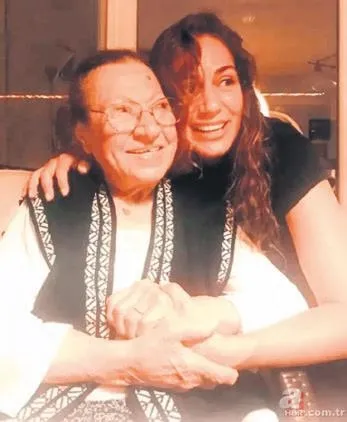 cicegi-burnunda-cift-yasmin-erbil-ve-yigit-poyrazdan-deprem-bolgesine-anlamli-ziyaret-1678129285231.jpeg Çiçeği burnunda çift Yasmin Erbil ve Yiğit Poyraz'dan deprem bölgesine anlamlı ziyaret-3