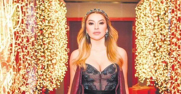 Hadise annesinin doğum gününü es geçmedi