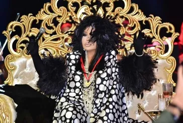 Diva Bülent Ersoy yıllar sonra kural bozdu: Hastane odasında sürpriz estetik itirafı