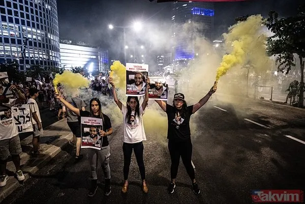 Tel Aviv yine sokaklara döküldü! Eli kanlı Netanyahu'nun evinin önünde büyük protesto: Sen baştasın, sen suçlusun - 4