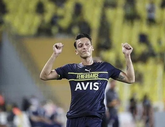 Mesut ABD yolcusu!