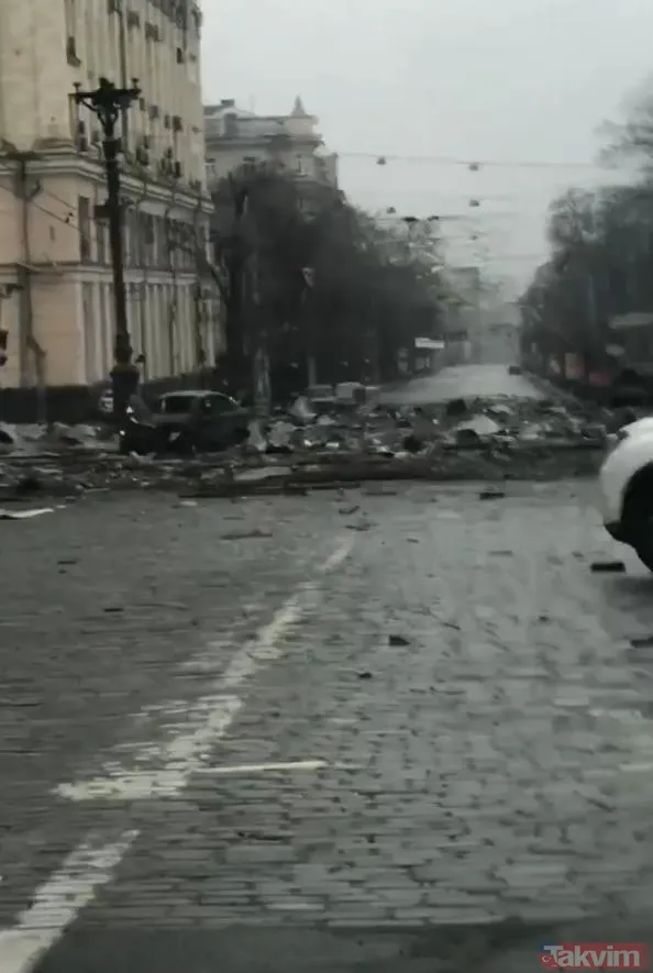 SON DAKİKA Rusya-Ukrayna savaşında dehşet anları! Şehir merkezine böyle füze atıldı! Binalar delik deşik! Rus askerleri esir alındı - 15