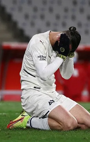 Fenerbahçe'nin Fatih Karagümrük beraberliği sonrası spor yazarlarından sert sözler: Şaka gibi bir şey!