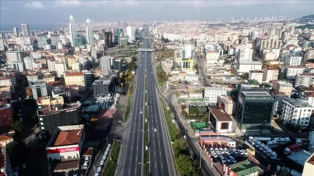 SON DAKİKA: Tam kapanma öncesi İstanbul'da trafik yoğunluğu geceden başladı!-9