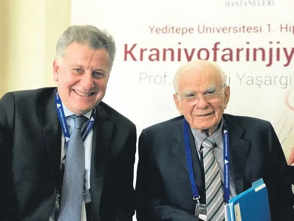 Türk cerrah Prof. Dr. Uğur Türe başarılı beyin ameliyatları ile tarih yazdı!-6