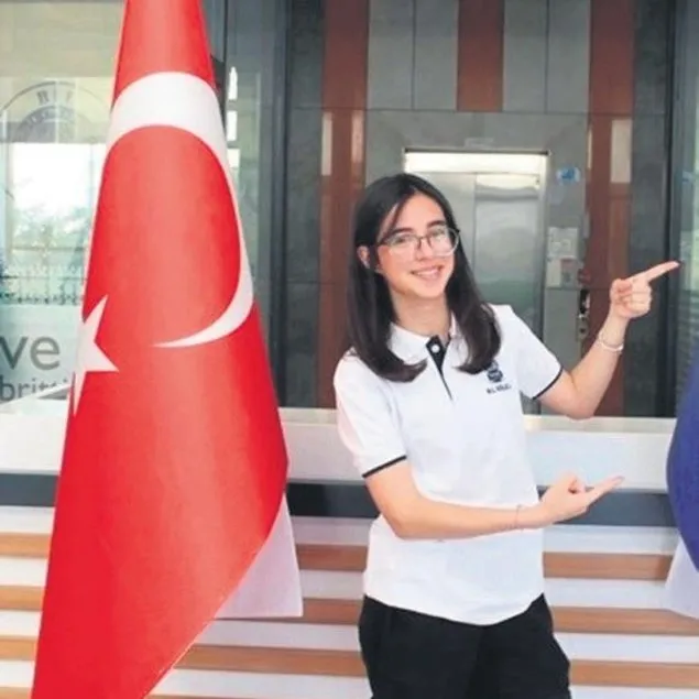 352 şampiyon