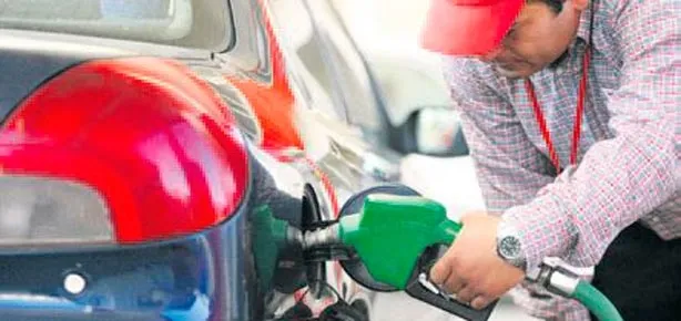 Benzin 6 kuruş indi