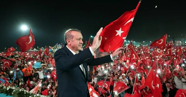 Muhalefet aday yarışında, AK Parti hizmet telaşında: 2023’te 13 dev eser