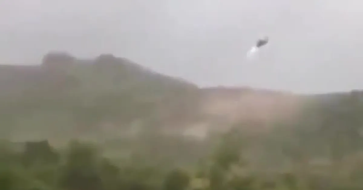 Irak'ın kuzeyindeki teröristlerin ATAK helikopteriyle vurulma anı