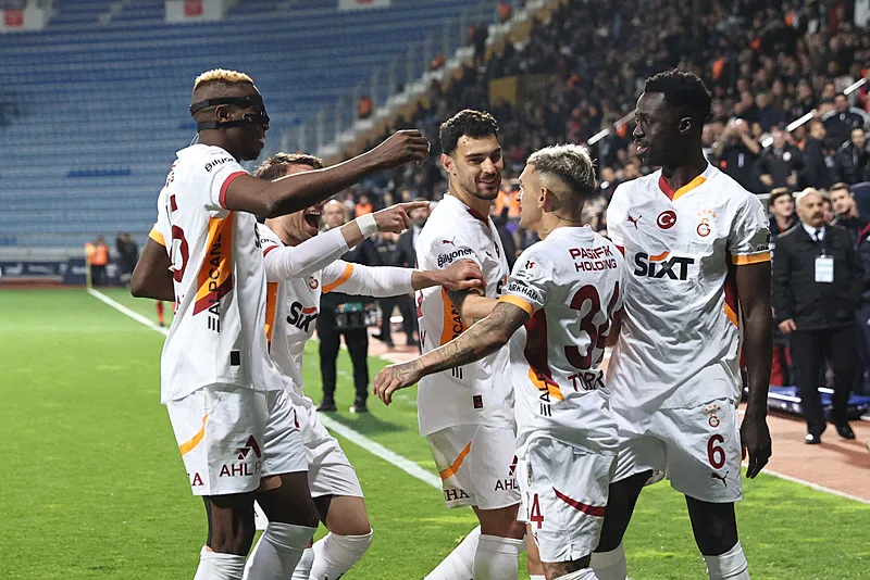 Okan Buruk'tan kritik tercih! Galatasaray'ın Sivasspor maçı 11'i netleşti - 1