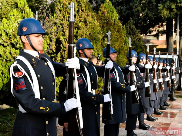 Atatürk'ün ebediyete intikalinin 85. yılı! Saygı ve özlemle tüm yurtta anıldı... CHP Taksim'e çelenk götürmeyi unuttu - 39