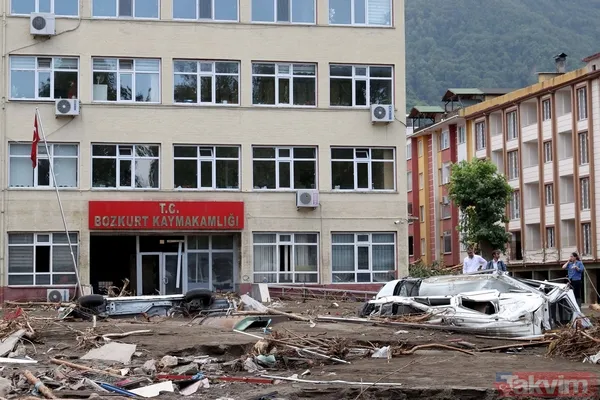 Kastamonu Bozkurt'ta sel felaketi sonrası arama kurtarma çalışmaları sürüyor - 12