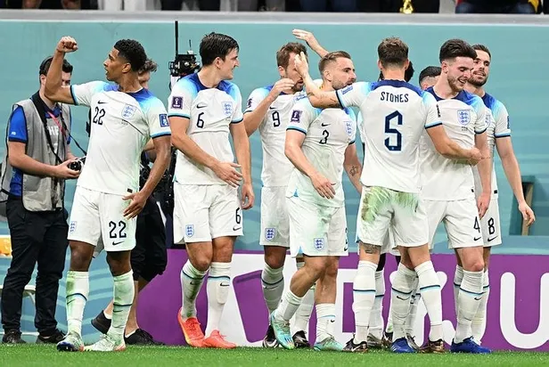 senegali-3-0-yenen-ingiltere-ceyrek-finalde-fransanin-rakibi-oldu-1670187784730.jpeg Senegal'i 3-0 yenen İngiltere, çeyrek finalde Fransa'nın rakibi oldu-4