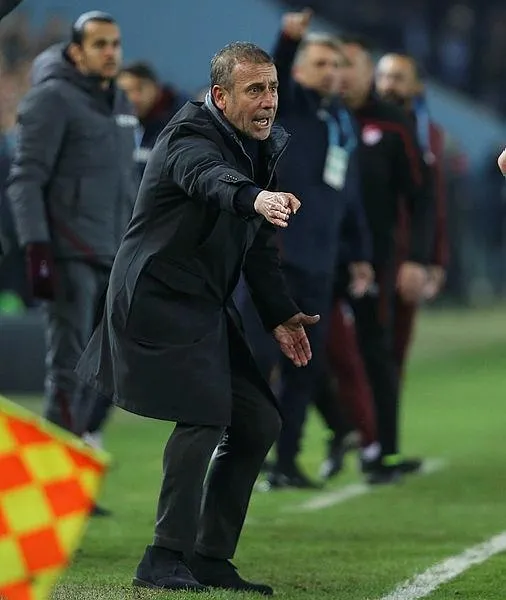 trabzonspor-teknik-direktoru-abdullah-avcidan-sampiyonluk-mesaji-buyuk-bir-adim-daha-attik-flas-hamsik-aciklam-1645375170087.jpeg Trabzonspor Teknik Direktörü Abdullah Avcı'dan şampiyonluk mesajı: Büyük bir adım daha attık! Flaş Hamsik açıklaması...-1