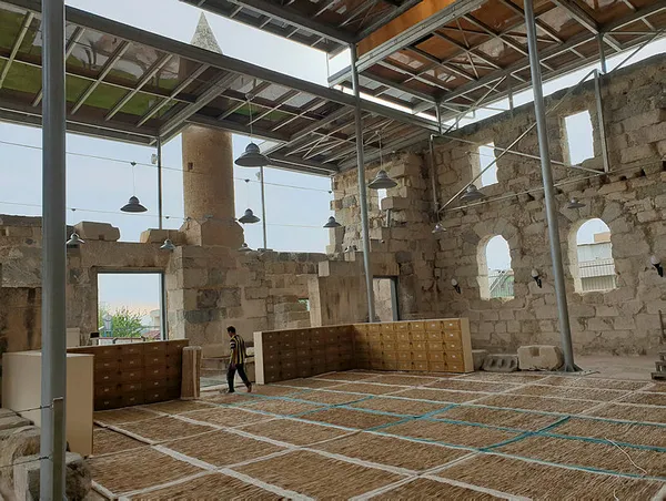 roma-doneminde-tapinakti-ala-camisi-96-yil-sonra-cemaatine-kavusuyor-1593688307163.jpg Roma döneminde tapınaktı... Ala Camisi 96 yıl sonra cemaatine kavuşuyor-2