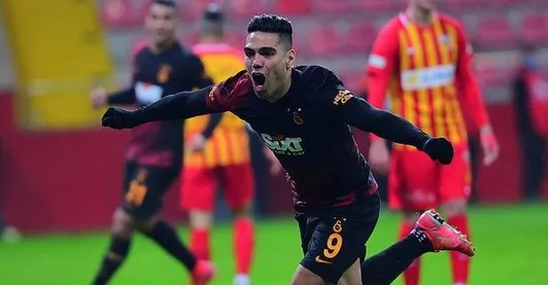 Galatasaray’da Terim yeniden tek forvete dönüyor: Mohamed kulübeye Falcao 11’e!