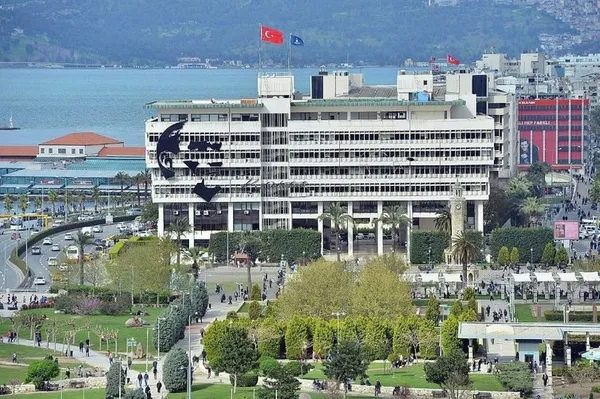 CHP'li Tunç Soyer İzmir'i borç batağına sürüklüyor! Dünya Bankası'ndan 130 milyon Euro'luk borç talebi-3