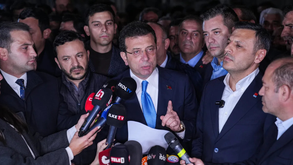 CHP'nin PKK bağlantısı ortaya çıkan Ahmet Özer'in tutukluluğuna itiraz etmediği ortaya çıktı