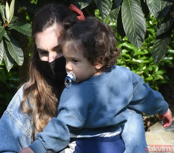 Eser Yenenler’in eşi Berfu Yenenler'den 'üçüncü çocuk' açıklaması! Çiçeği bununda anne, oğlu Mete’den sonra… - 4