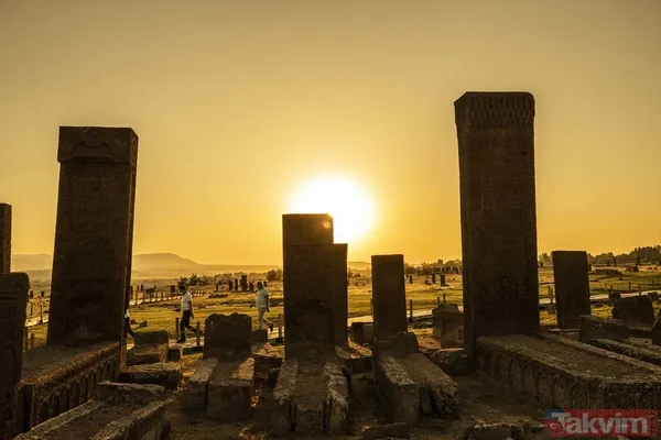 Anadolu ile Orta Asya'nın köprüsü! Bitlis'te 9 asra dayanan Selçuklu Meydan Mezarlığı - 9