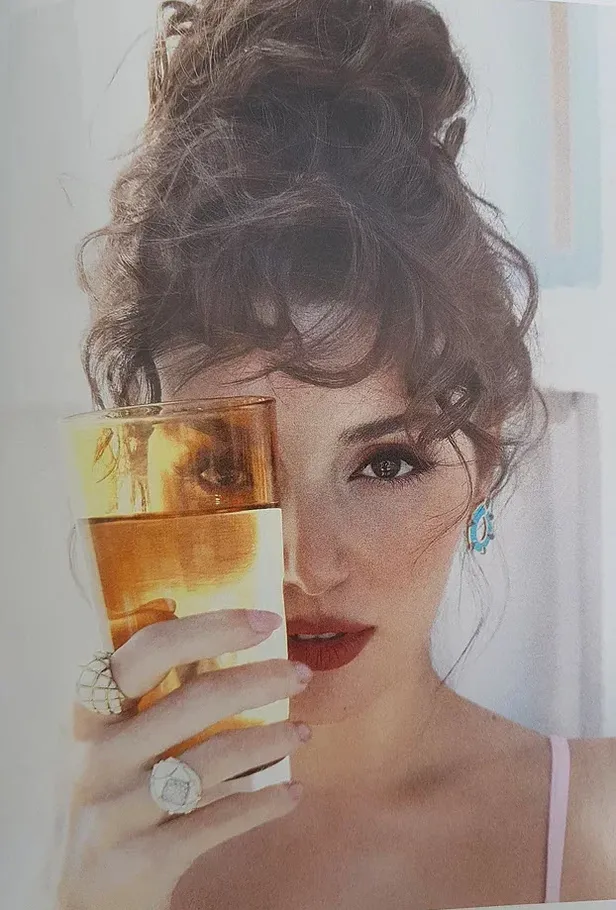 Hande Erçel'e Kerem Bürsin aşkı yaradı! 'Yataktan çıkmak istemediğim günler' oluyor diyor... 1 dakika yetti cayır cayır yakıyor-8