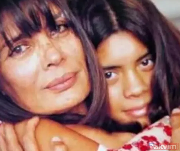 Yalı Çapkını'nın Hattuç Hala'sı Şerif Sezer'in kızı çıka çıka bakın hangi ünlü oyuncu çıktı! Meğer kimseye çaktırmamışlar - 17