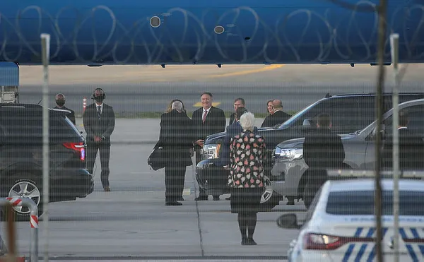 abd-disisleri-bakani-mikepompeo-turkiyeden-ayrildi-1605624835832.jpg ABD Dışişleri Bakanı Mike Pompeo, özel jetiyle Türkiye'den ayrıldı-4