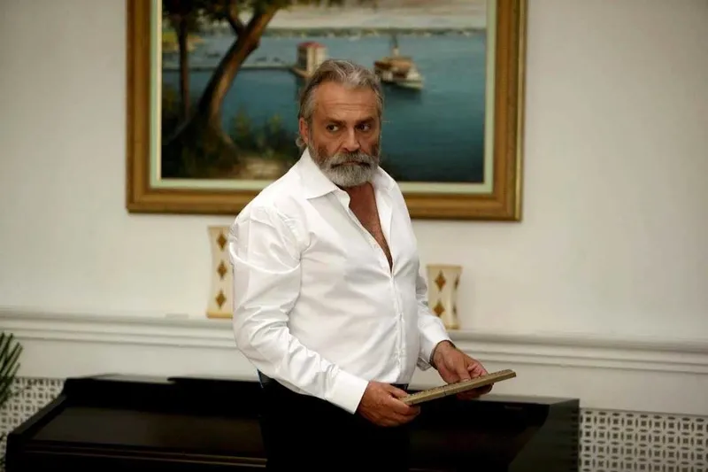 haluk-bilginerden-meslektaslarina-klinik-teshis-bunlarin-hepsi-yalanci-1772706420402.jpeg Haluk Bilginer'den meslektaşlarına klinik teşhis: “Bunların hepsi yalancı!”-4