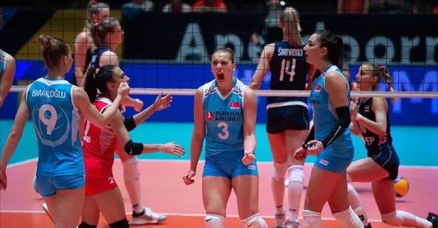 Son dakika: Türkiye A Milli Kadın Voleybol Takımı, Olimpiyat elemelerinde yarı finalde!