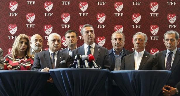 1662509881105.jpeg Türk futbolu Riva'da birlik mesajı verdi! TFF ve Süper Lig başkanları bir araya geldi-4