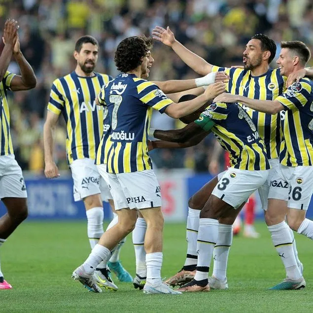 Fenerbahçe kazandı ama yetmedi!