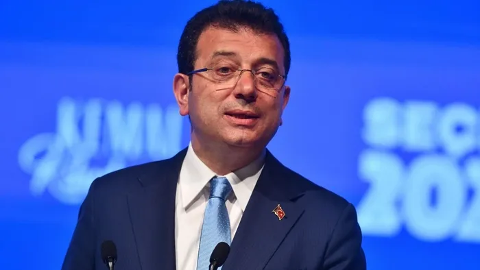 sozunu-tutmayani-sandikta-gonderin-diyen-chpli-ibb-baskani-ekrem-imamoglu-2019-yilindanbu-yana-vaatlerinin-yuz-1705852958734.jpeg