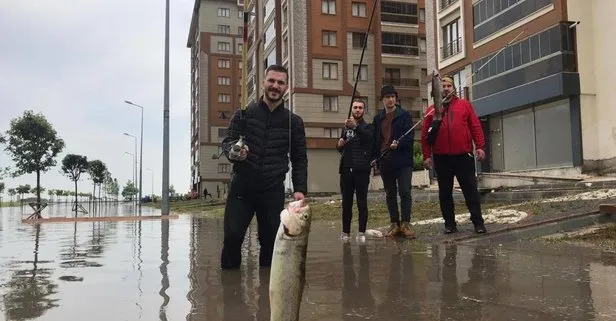 Tekirdağ’ı sel aldı! Gençler CHP’li belediyeye tepki gösterdi