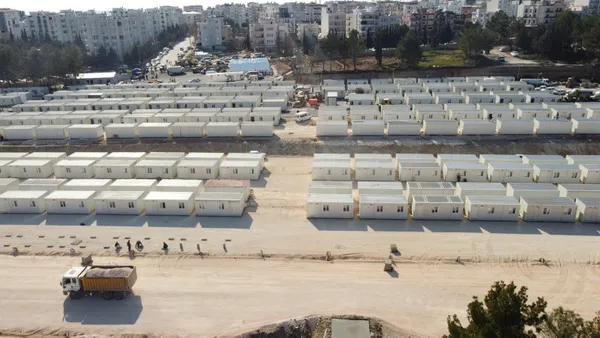 Deprem bölgesinde istihdam seferberliği: İş için mobil ofis kurulacak-9