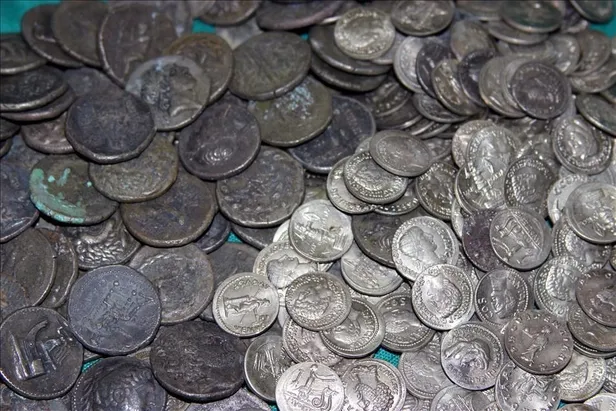 asrin-en-buyuk-hazinesi-paha-bicilemiyor-okyanusun-dibinden-oluk-oluk-cikarildi-1694429070360.jpg Asrın en büyük hazinesi bulundu! Paha biçen yok denizin dibinden oluk oluk çıkardılar-2