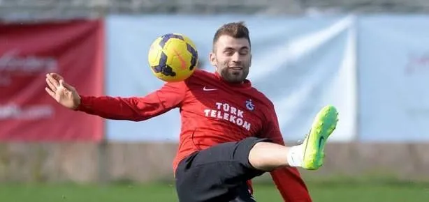 Bamba yok, Mustafa oynuyor