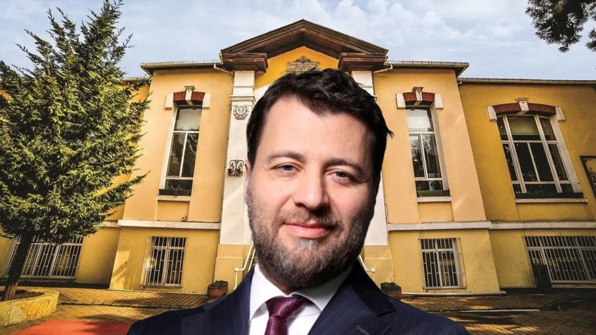 Topkapı Üniversitesi'nde yeni dönem! Tera Holding YKB Emre Tezmen mütevelli heyeti başkanı oldu
